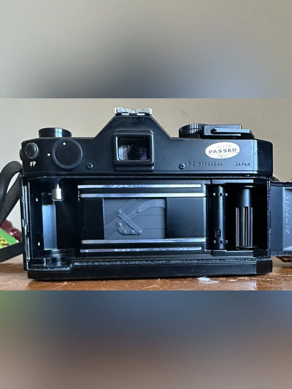 Yashica TL Electro X  35mm Film SLR  Camera w/Bushnell Automatic 1:2.8 35mm Lens